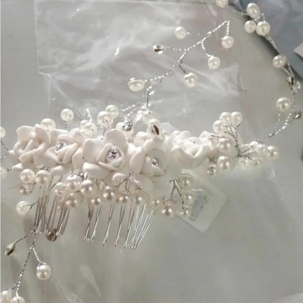 Elegant White Pearl Hair Comb